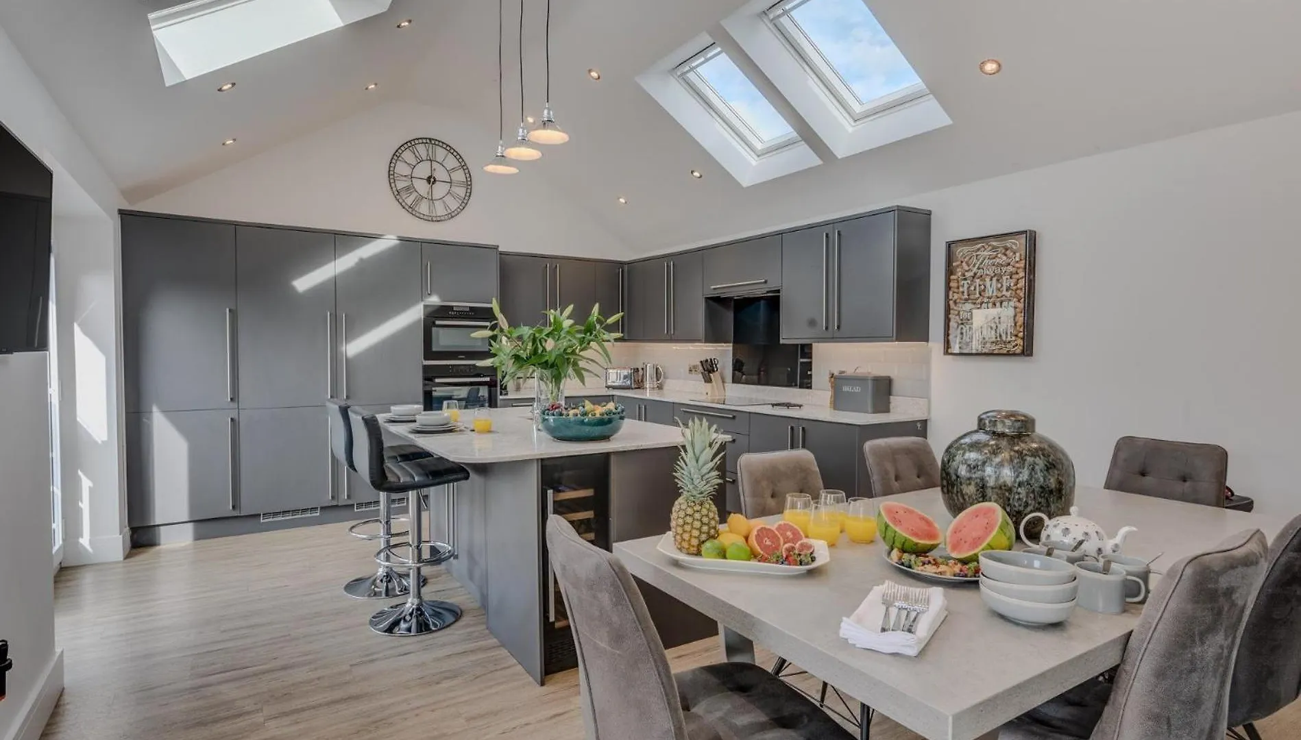 Semesterbostad 4 Bed In Richmond 83250 Villa