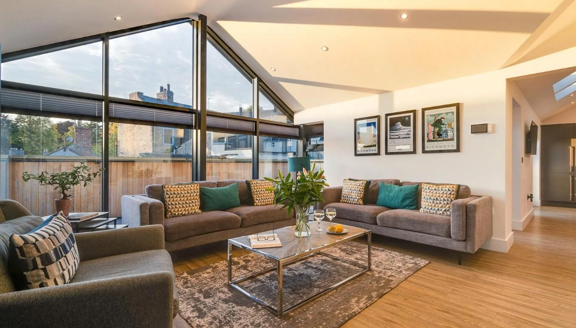 4 Bed In Richmond 83250 Villa Storbritannien